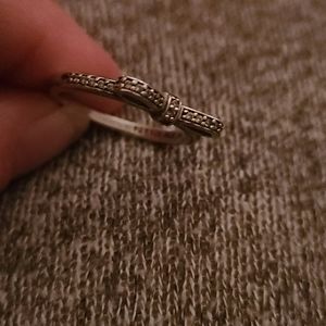 ❄ Pandora Classic Bow Ring ❄